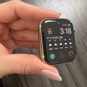 Apple Watch Series 6 44mm Gold stainless steel